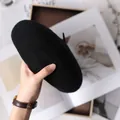 Classic black Australian wool beret for women featuring a retro British painter style design - 80S Australian Wool / Adjustable / Black