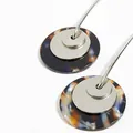 Orecchini geometrici moderni con dischi d'argento e base in acrilico - Gancio Rotondo Geometrico a Tre Strati (10382_2)