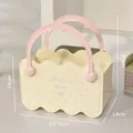 Süßer cremefarbener Aufbewahrungskorb mit Herzmuster, Größe: 27,7 x 14 x 30 cm - Badekorb - Rosa
