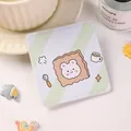 Quadratischer tragbarer Taschenspiegel mit süßem Bär-Toast-Motiv für unterwegs - Grüner Quadrat
