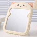 Niedlicher Katzenohr-Schminkspiegel mit cremefarbenem Kunststoffrahmen und Cartoon-Gesicht - Katzenohren-Stil / Beige