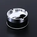 Cenicero redondo moderno de acero inoxidable con una base negra para hogar y coche - Con tapa / Negro