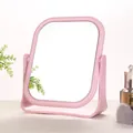 Rosa Weizenstroh-Tischschminkspiegel mit 360 Grad Schwenkständer - Quadratisch / Rosa
