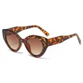 Stylish women's cat-eye sunglasses with tortoise shell frame and brown gradient lenses trendy - C5 Hawksbill/Brown