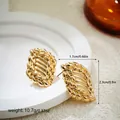 Orecchini geometrici irregolari placcati oro 18k con design vintage chic - Orecchini a Motivo Intrecciato Dorati