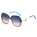Oversized Damen-Sonnenbrille mit blau-orangem Farbverlaufsrahmen und Perlendetail - Blauer Schildpatt-Rahmen Farbverlauf Grau (BJ5709)