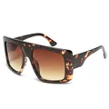 Stylish children's oversized square sunglasses with tortoiseshell frame and gradient lenses - Tortoise Frame Brown Gradient