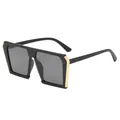 Stylische übergroße schwarze quadratische Sonnenbrille mit Goldakzenten für Damen UV-Schutz - Matt Schwarz Rahmen Schwarz Graue Gläser