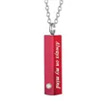 Gedenkhalsketting met rode cilinder urn en Always on my mind tekst gravure voor as - Vierkante Kolom Hanger / Rood