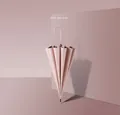 Elegante ombrello automatico a 16 stecche con calotta rosa e rivestimento nero - Ombrello Lungo Automatico 16 Stecche / Rivestimento Solare in Colla Nera / Rosa chiaro