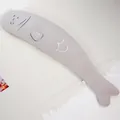 Traversin en peluche de poisson gris minimaliste pour dormir sur le côté et soutien. - Fil de 80cm / Gris