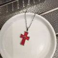 Titanstahl Doppelkreuz-Halskette in Rot und Silber für Damen und Herren im Hip-Hop-Stil - Rotes Kreuz (XL181900) / Feine Kreuzkette (45+5)cm
