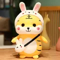 Peluche de tigre amarillo adorable con capucha de conejo blanco y bolso cruzado - 28cm / Cosplay de Conejo