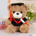 Süßer brauner Abschluss-Teddybär Plüschtier mit schwarzem Talar und Doktorhut - Braun (Rotes Abschlusskleid) / 25cm