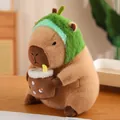 Peluche capibara lindo con gorro verde sosteniendo taza regalo cumpleaños para niños - Aguacate / 30cm