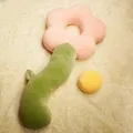 Long oreiller en peluche fleur avec pétales roses et tige verte pour le soutien du sommeil. - 70cm / Fleur-Rose