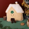 Coussin en peluche maison en pain d'épices de Noël avec toit enneigé et visage souriant - 42 cm / Maison en Pain d'Épices
