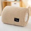 Zacht sherpa pluche handwarmerkussen in warm beige voor comfortabel winterplezier. - 34*24*13cm / Melkthee Kleur
