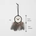 Mini atrapasueños retro para coche con colgante de ciervo y plumas marrones moteadas - Estilo Cabeza de Ciervo Pluma Manchada Aro Negro (MS0080D)