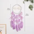 Atrapasueños hecho a mano con flores blancas y plumas moradas decoración de pared - Margarita Morada / Sin Luces