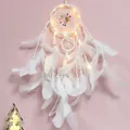 Atrapasueños blanco de dos aros con luces LED y plumas decorativas - Con Luces LED / Blanco