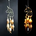 Acchiappasogni unicorno fatto a mano con luci LED calde e piume per decorazioni - Stile Sfumato Boho (MS0131CD Con Luce)