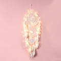 Eleganter böhmischer Drei-Ring-Traumfänger mit warmen LED-Lichtern und weißen Federn - Drei-Ring-Stil mit 10 m Licht (MS0191CD) / Weiß