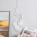Atrapasueños de pared con forma de luna blanca con plumas y borlas para decoración - Luna / Blanco
