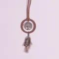 Vintage Levensboom auto dromenvanger met bruine veren en handgemaakt vlechtwerk - Metalen Levensboom Stijl (MS6968) / 7.5cm / koffiekleur