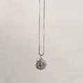 Elegante Vintage Silberhalskette mit Sternanhänger und Zirkonia auf einer Venezianerkette - Kompass / Silber