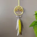 Handgemaakte Levensboom dromenvanger auto-ornament met gele stenen en veren - MS4014K
