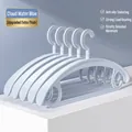 Cintres en plastique bleu clair durables avec épaules antidérapantes et cadre épais - Upgraded Extra Thick 125g Style / Bleu Nuage