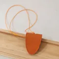 Custodia magnetica per occhiali da sole in pelle arancione con collana per donna accessorio chic - Clip per Occhiali da Sole / Arancione e Giallo