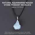 Pendentif en pierre d'aigue-marine brute naturelle avec collier cordon ciré noir. - Pierre Brute d'Aigue-marine Naturelle