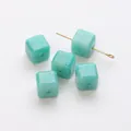 Natuurlijke amazoniet steen kubus kralen voor DIY sieraden maken, armbanden en accessoires - Vierkante Stijl (JDXFK24-75) / 1 Stuk (11-12mm) / Natuurlijke Groene Aardbeienkwarts