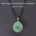 Collier avec pendentif en géode d'agate verte naturelle et cordon noir réglable - Druzy Vert