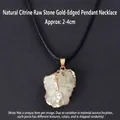 Pendentif en pierre de citrine brute irrégulière avec bord doré et cordon noir - Citrine Pierre Brute à Bord Doré / Jaune