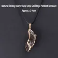 Pendentif en pierre de quartz fumé naturel avec bord doré sur collier de cordon noir - Style Pierre Brute de Quartz Fumé Naturel Bordure Dorée