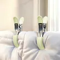 Strong windproof pale green quilt clips with non-marking soft silicone pads for laundry - S / Off White