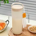 Minimalistische draagbare beige waterfles van 7x21cm met een polsbandje van 14cm. - Groot (550ml) / crème