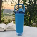 Blue outdoor shaker cup with large handle and transparent bottom storage layer - 591ml / Sky Blue