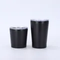 Zwei mattschwarze Edelstahl-Isolierbecher mit klaren Deckeln in den Größen 8oz und 12oz - 8oz / Schwarz