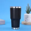 Μαύρο θερμός 30oz από ανοξείδωτο ατσάλι με διαφανές καπάκι σε όμορφο γαλάζιο φόντο - 30oz / Μαύρο