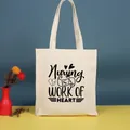 Bolso de lona crema con diseño impreso en negro Nursing is a work of heart médico - 35*39cm / Nurse-43