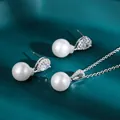 Elegante conjunto de joyas de perlas blancas y circonitas con collar y pendientes - Blanco Paladio