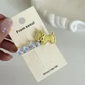 Barrette à cheveux chien jaune élégante avec étoiles irisées et petits détails de perles - Accessoire Cristal Chien Jaune (8#)
