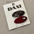Zweiteiliges Set süßer Haarklammern aus rotem Cord und Karo-Muster auf Displaykarte - Rote Oval Herz Strass Paar (18#) / Ein Paar / Rot