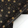 Carta da regalo nera di qualità con eleganti stelle in lamina d'oro per ogni occasione. - Motivo Stella Dorata su Nero / 43 cm di Larghezza X 3 m di Lunghezza