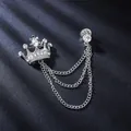 Elegante silberne Vintage-Kronenbrosche mit dreifachen Ketten und Strass für Herrenanzüge - Kronenkette