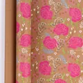 Vintage bloemenpatroon kraft cadeaupapier rollen voor Valentijnsdag en verjaardagen - Brandende Roos / 43cm x 3m
